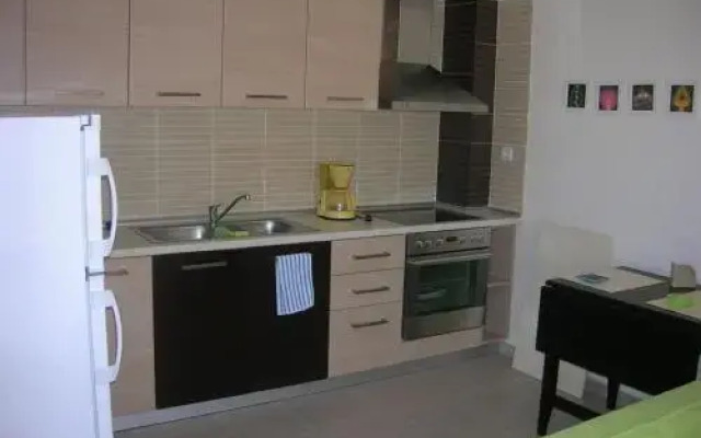 Apartments Eleni 4 Seasons