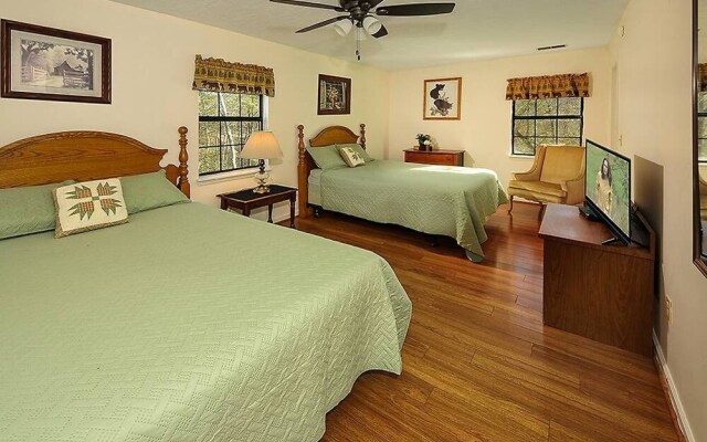 Evergreen Chalet - 3 Br Chalet