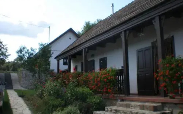 Kemencés Vendégház