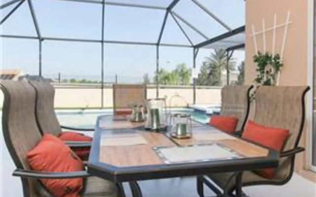 Sandra's Windsor Palms Villa *