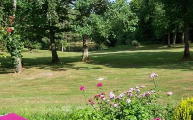 Holiday Home Domaine du Grand Roc 1