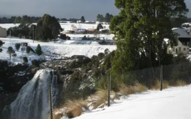 Waratah Falls Holiday Unit