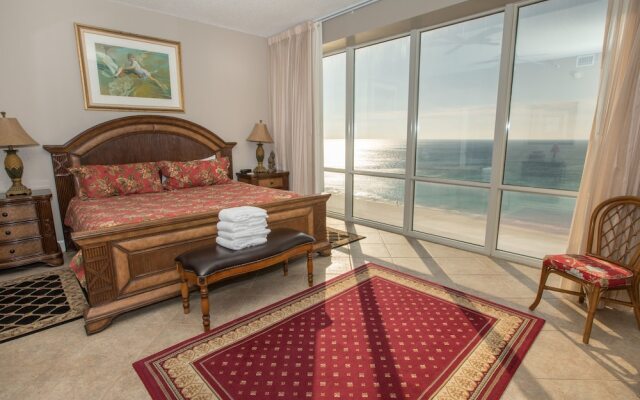 Oceania 907 3 Bedroom Condo by RedAwning