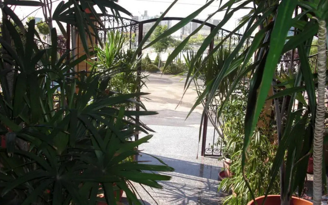 Cairo plaza Guest House