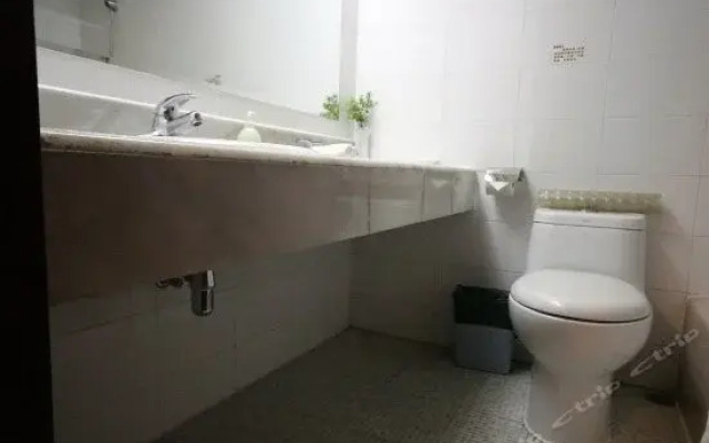 Baining Hotel