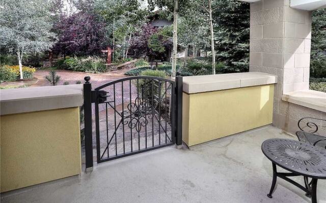 Ritz Carlton Vail #4 4 Br Condo