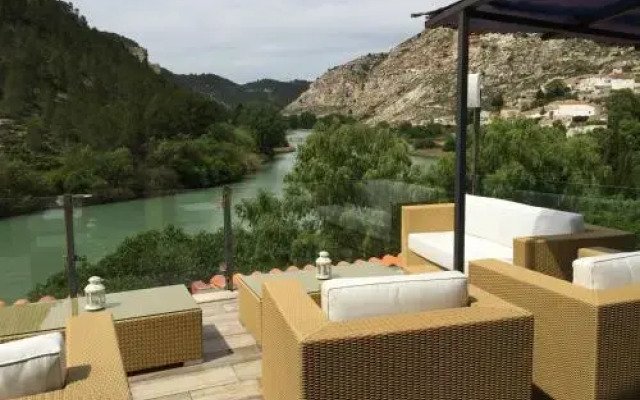 Hostal Avenjúcar