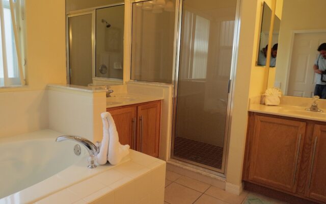 Pool Homes by Emerald America