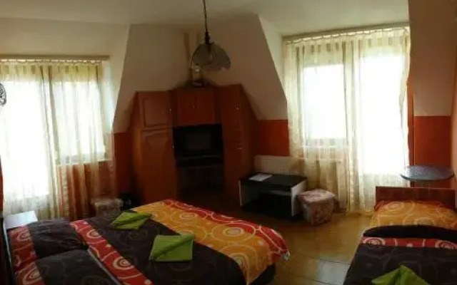 Napsugár Apartmanház