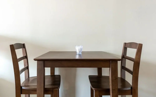 Stay Alfred at Dwell ATL