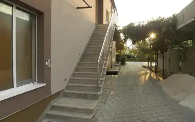 Guest House Star