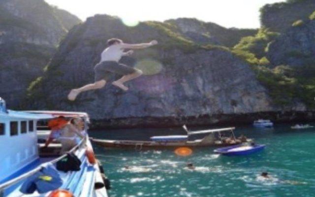 Maya Bay Sleepaboard