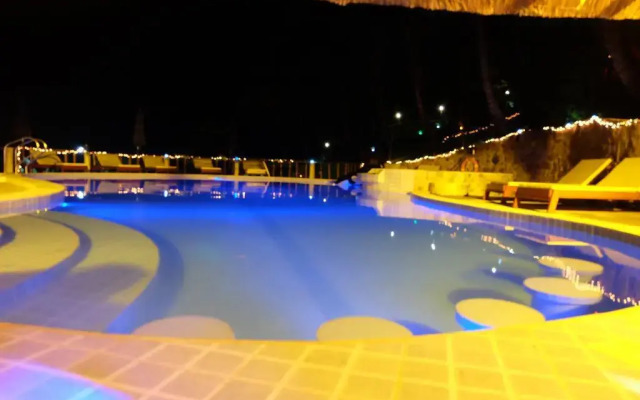 Al Hamra Jungle Resort