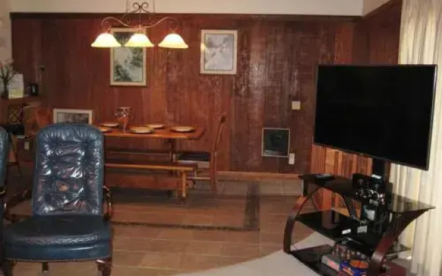 Chateau Sans Nom 12