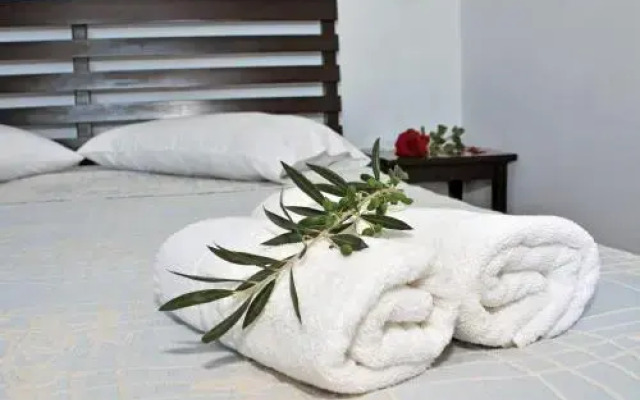 Elea Apartments