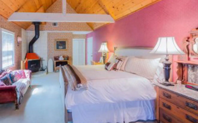Oleander House Bed & Breakfast
