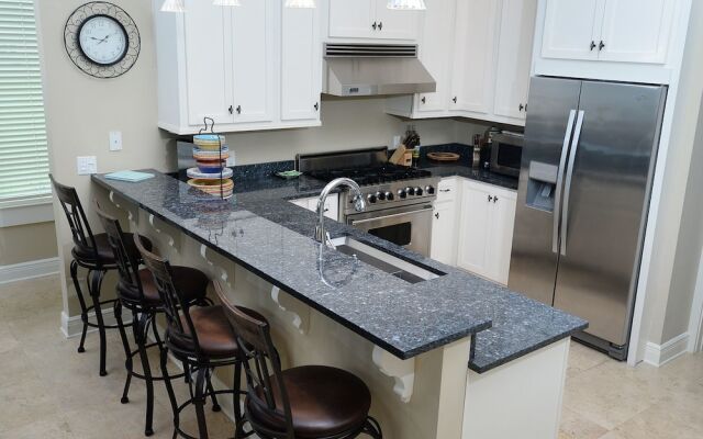 Front Beach House 19404