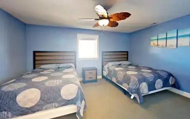 Put-in-Bay Waterfront Condo #109