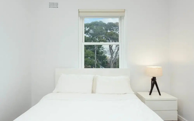 Central Bondi Apartment New H321