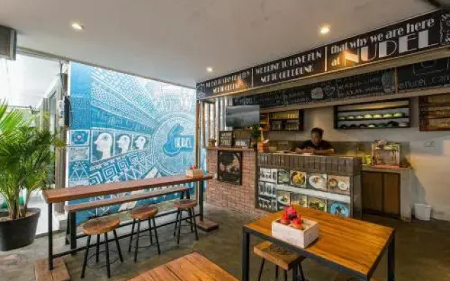 Nudel Room & Cafe