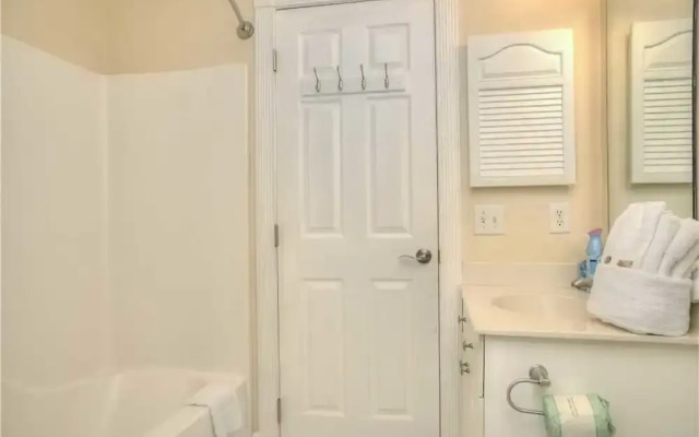 Magnolia North 203-4835