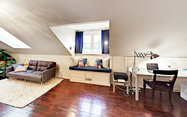 Germantown Gem - 4 Br Home