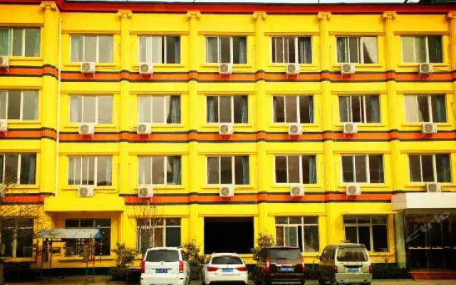 7 Days Inn Xinzheng Longhu Huanan City