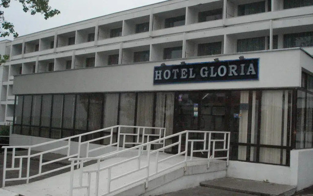Gloria