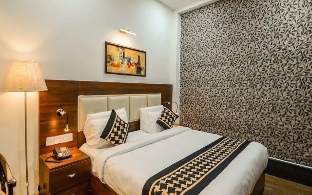 Edition O 30009 Skyhilton Alam Bagh