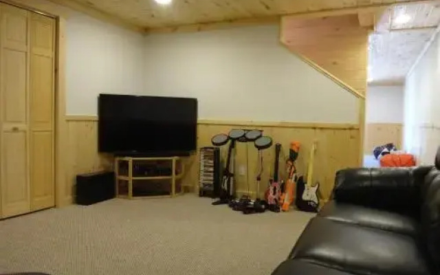 Lake Placid & Whiteface Grand Pines Lodge