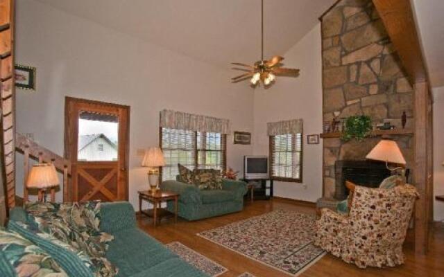 Pioneer House - 3 Br home by RedAwning