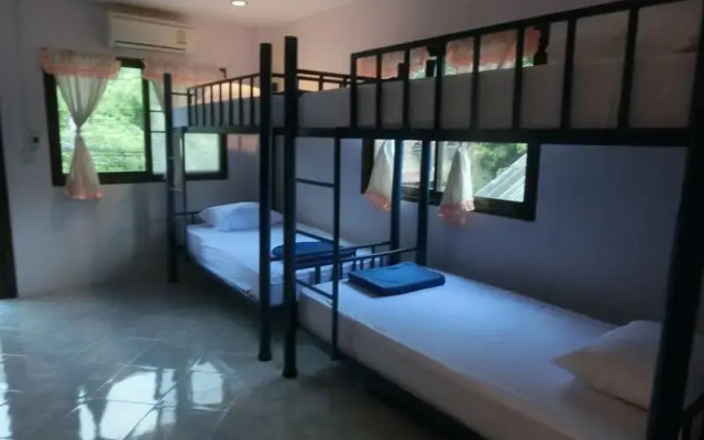 Domingo Hostel