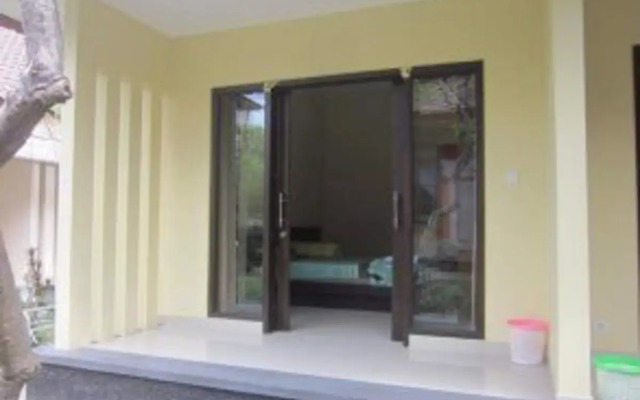 Kubu Semawang Guest House