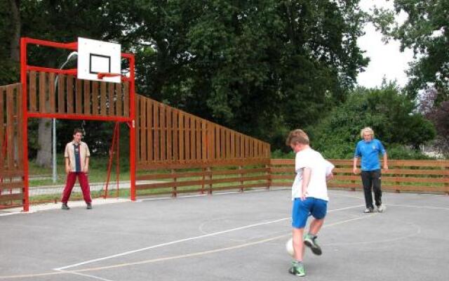 Camping Le Chateau du Petit Bois