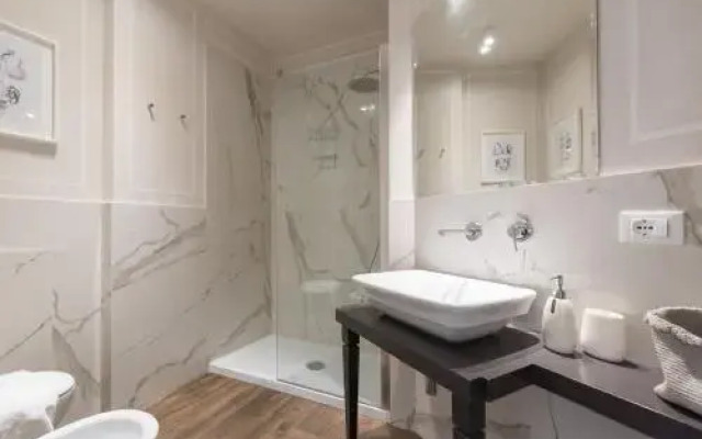 Suite & Room