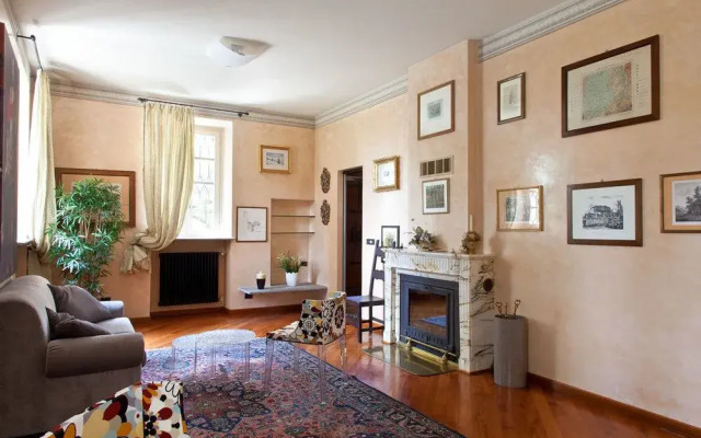 Villa Frola