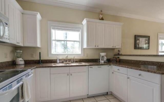 Beach Bungalow 41C - 2 Br Condo