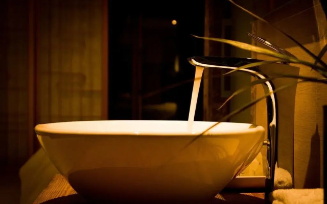 Yan Art Hotel