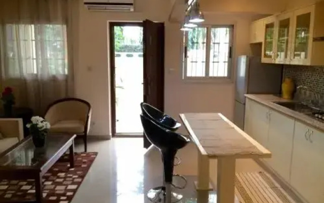Mahogany Lodge in Abidjan, Cote d'Ivoire from 81$, photos, reviews - zenhotels.com