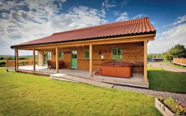 Oak Farm Lodges