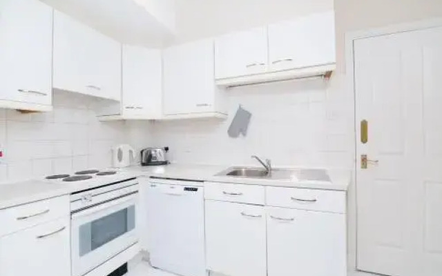 Baker Street Residence