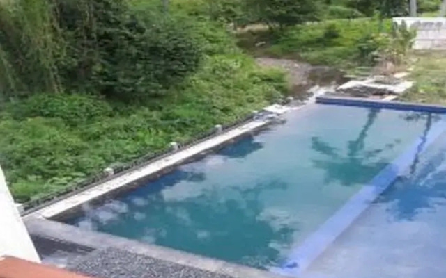 The Riverside Villas