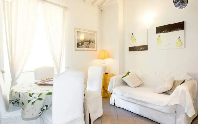 Queenanne Apartment