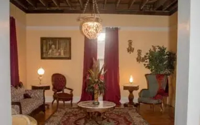 Pecan Terrace Inn