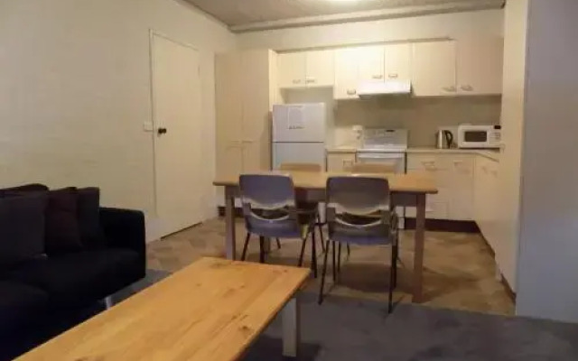 Kirwan Apartments 27