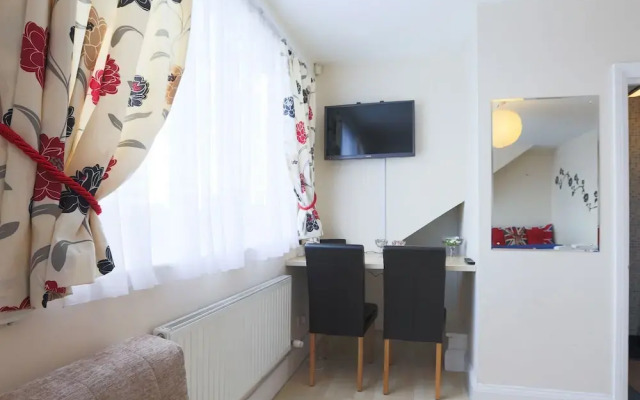 Spacious Studio in Harrow 46c