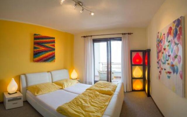 Residenza Viramonte - Casa Bianca