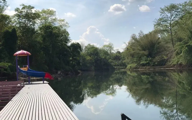 The Raft Land Resort