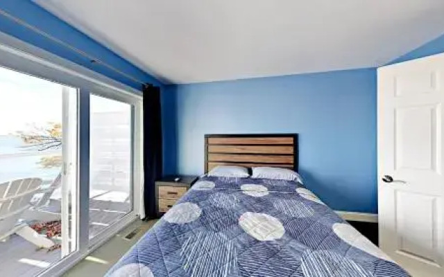 Put-in-Bay Waterfront Condo #202