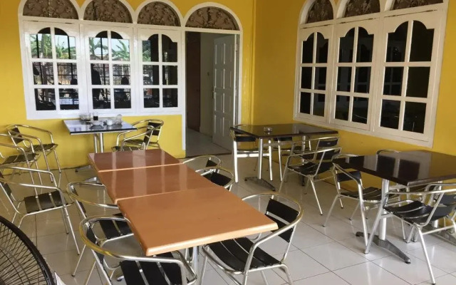 OYO 2255 Hotel Triantama